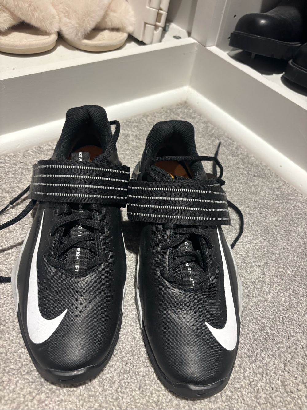 Nike Black and White Men’s Athletic Training Shoes with Strap
